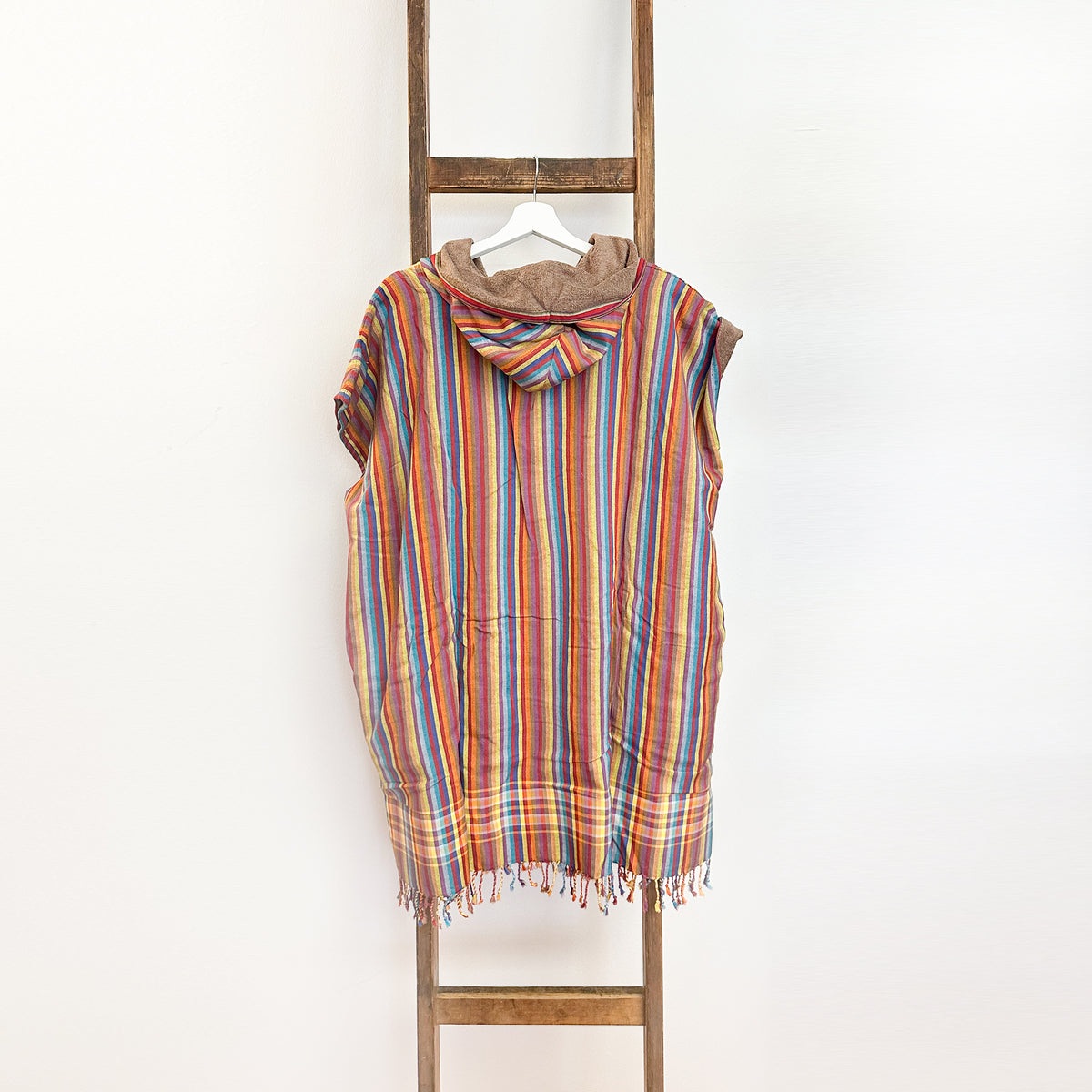 Kikoi Poncho Baumwolle Kapuze Brown Springstripe Sand Frottee
