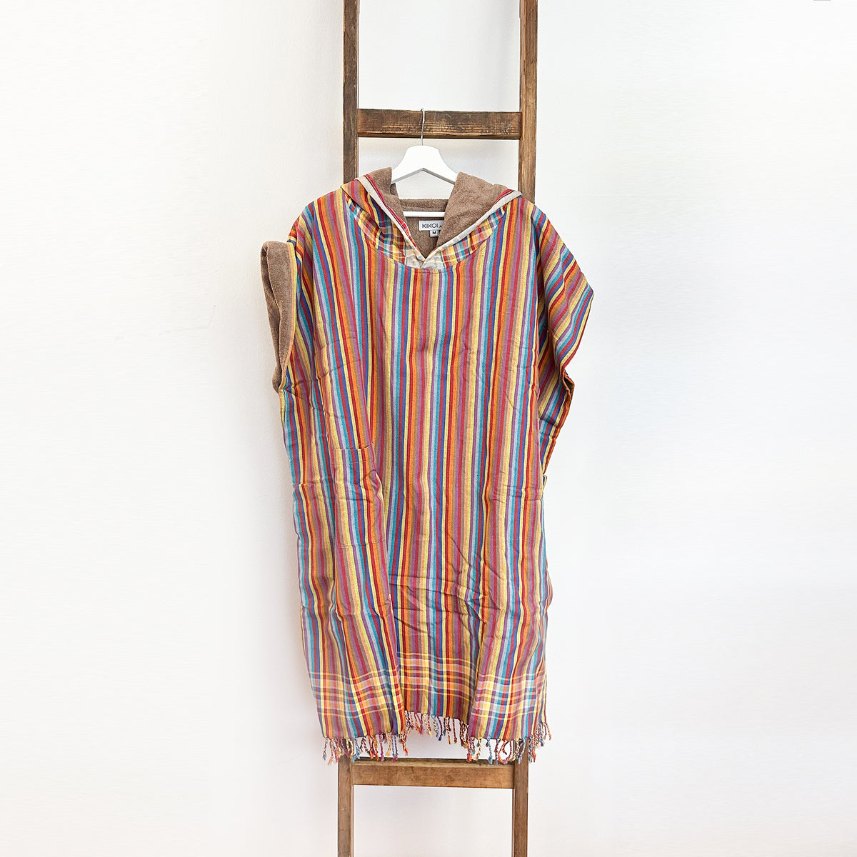 Kikoi Poncho Baumwolle Kapuze Brown Springstripe Sand Frottee