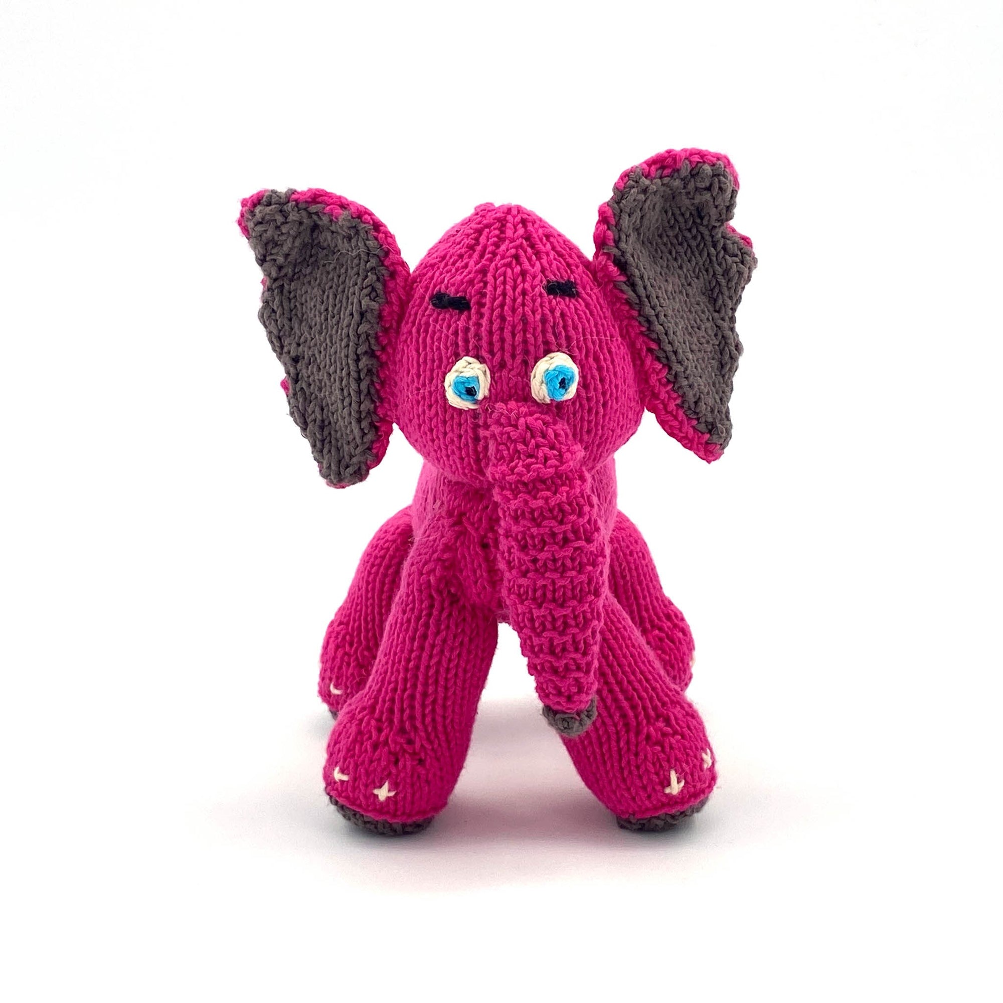 kuscheltiere,bio,baumwolle,madeinkenya,fairtrade,bush-baby,elefant,pink,bio-baumwolle,madeinkenia,handgestrickt,stofftiere,kind,kinder,spielzeuge,geschenke,organic,madeinafrica,handgemacht,handmade,frauenprojekt,community-project,aidbytrade,products-with-a-story,empowerment-durch-handel,fair-produziert,organic-cotton,stricktier,pink,nachhaltig,geburtstagsgeschenk,kikoy,geschenkidee