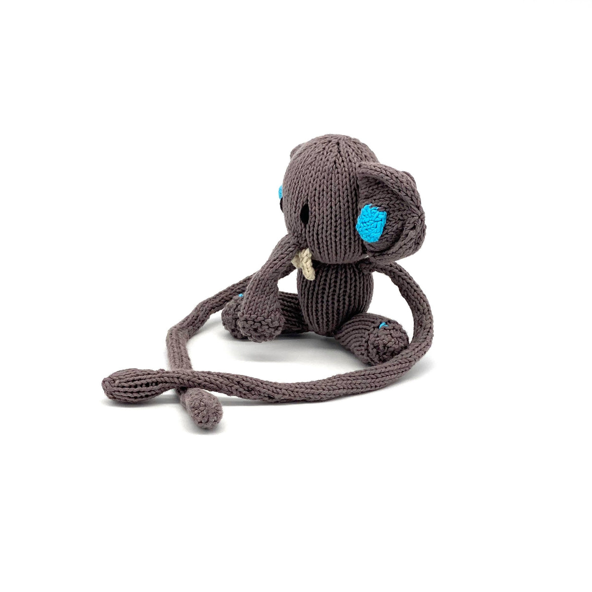 kuscheltiere,bio,baumwolle,madeinkenya,fairtrade,curton-tie-backs,elefant,grau,bio-baumwolle,madeinkenia,handgestrickt,stofftiere,kind,kinder,spielzeuge,geschenke,organic,madeinafrica,handgemacht,handmade,frauenprojekt,community-project,aidbytrade,products-with-a-story,empowerment-durch-handel,fair-produziert,organic-cotton,stricktier,grey,nachhaltig,geburtstagsgeschenk,kikoy,geschenkidee