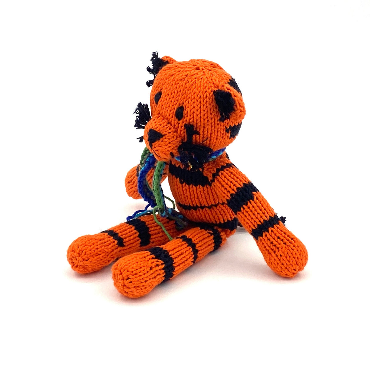 kuscheltiere,bio,baumwolle,madeinkenya,fairtrade,spider,tiger,orange,bio-baumwolle,madeinkenia,handgestrickt,stofftiere,kind,kinder,spielzeuge,geschenke,organic,madeinafrica,handgemacht,handmade,frauenprojekt,community-project,aidbytrade,products-with-a-story,empowerment-durch-handel,fair-produziert,organic-cotton,stricktier,orange,nachhaltig,geburtstagsgeschenk,kikoy,geschenkidee