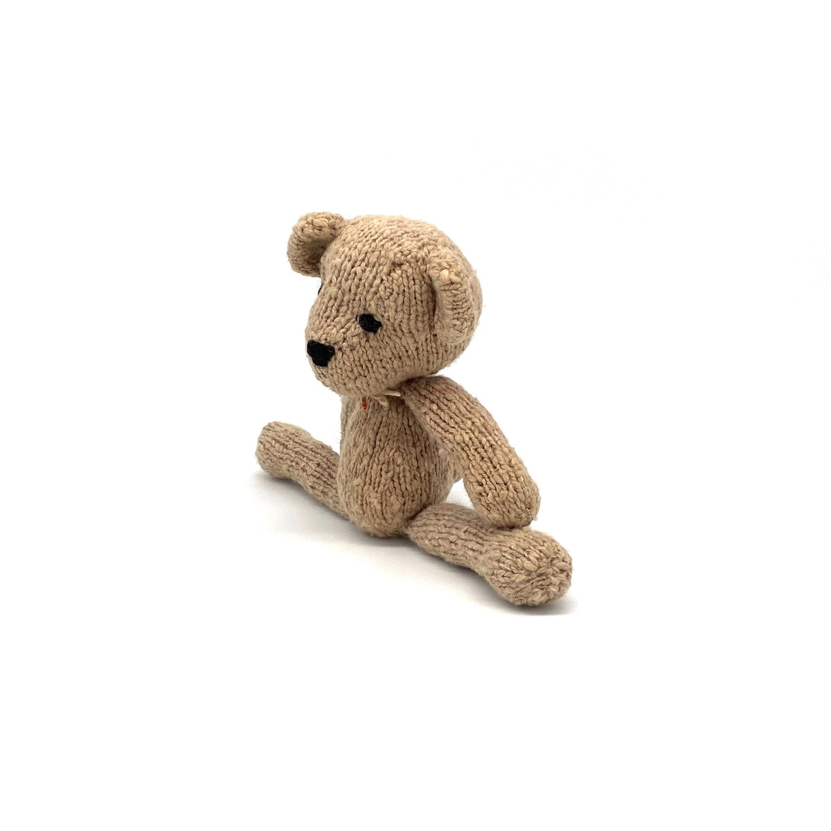 kuscheltiere,bio,wolle,madeinkenya,fairtrade,ditsy,baer,beige,bio-baumwolle,madeinkenia,handgestrickt,stofftiere,kind,kinder,spielzeuge,geschenke,organic,madeinafrica,handgemacht,handmade,frauenprojekt,community-project,aidbytrade,products-with-a-story,empowerment-durch-handel,fair-produziert,organic-cotton,stricktier,beige,nachhaltig,geburtstagsgeschenk,kikoy,geschenkidee