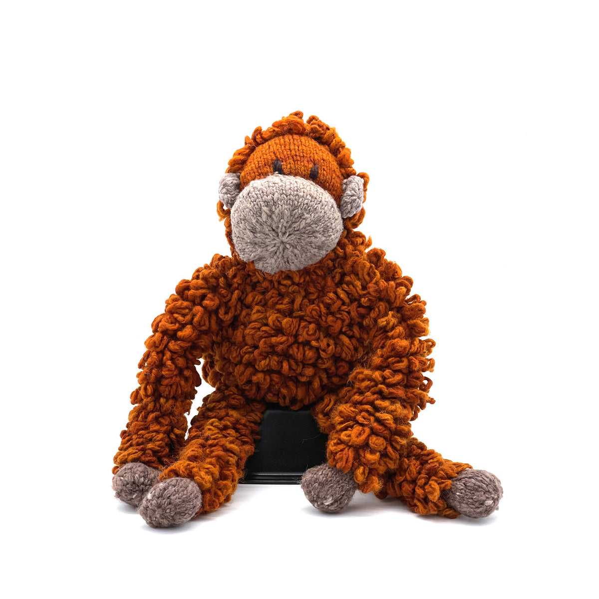 kuscheltiere,bio,wolle,madeinkenya,fairtrade,safari,orang-utan,orange,bio-baumwolle,madeinkenia,handgestrickt,stofftiere,kind,kinder,spielzeuge,geschenke,organic,madeinafrica,handgemacht,handmade,frauenprojekt,community-project,aidbytrade,products-with-a-story,empowerment-durch-handel,fair-produziert,organic-cotton,stricktier,orange,nachhaltig,geburtstagsgeschenk,kikoy,geschenkidee