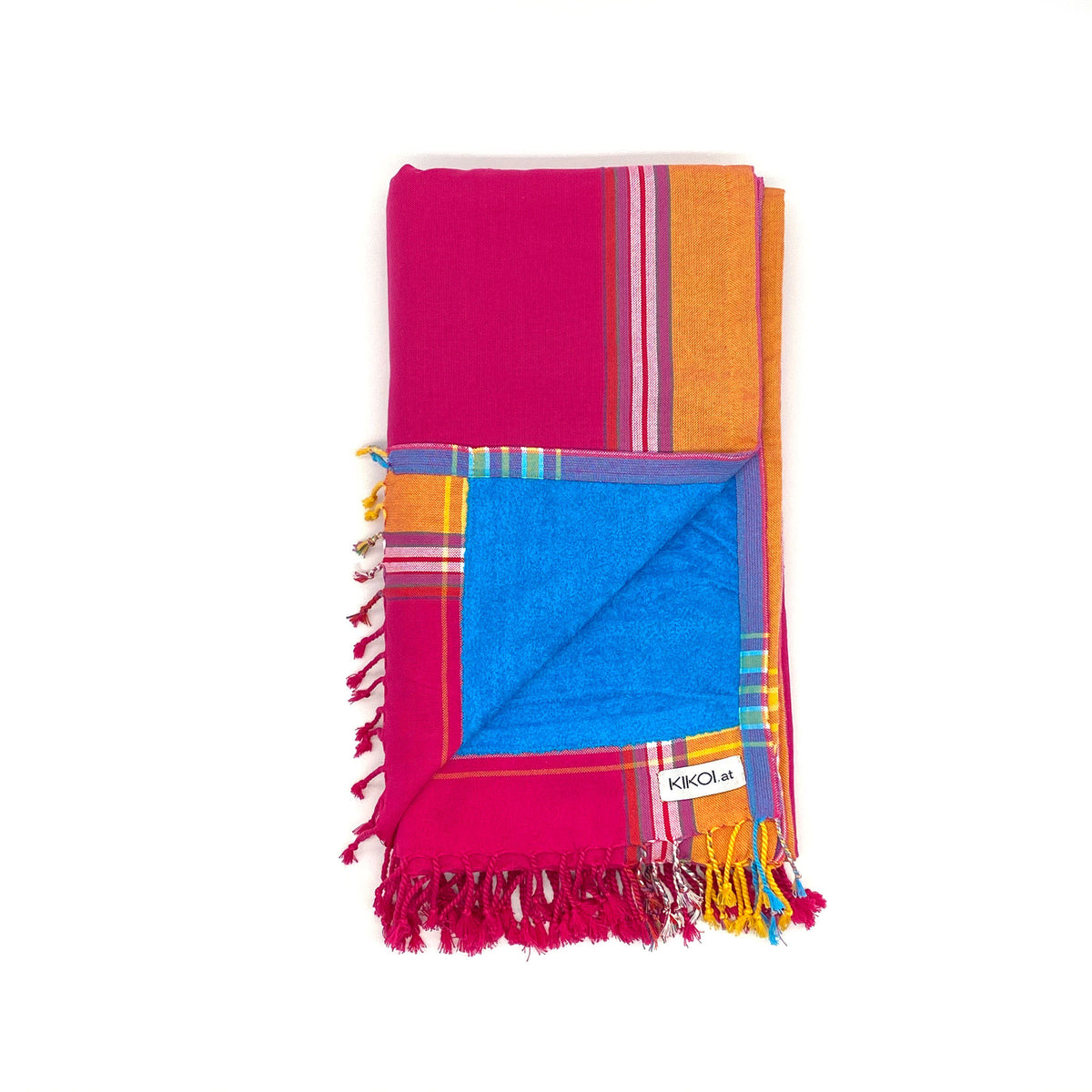 kikoi.at,bestellen,onlineshop,kikoy,baumwolle,madeinkenya,fairtrade,handtuch,hamamtuch,fuchsia,tuerkis,wfto,madeinkenia,madeinafrica,empowerment-durch-handel,fair-produziert,nachhaltig,products-with-a-story,aidbytrade,geburtstagsgeschenk,geschenk-idee,strand-tuch,badetuch,saunatuch,baby-decke,badezimmer,bade-handtuch,schultertuch,sonnenschutz,surfen,baby-handtuch,frottee,yoga,pilates,strand-decke,picknick-decke,urlaub,baden,wellness,spa,schwimmen,reisen,schnell-trocknend,leicht,wandern,outdoor