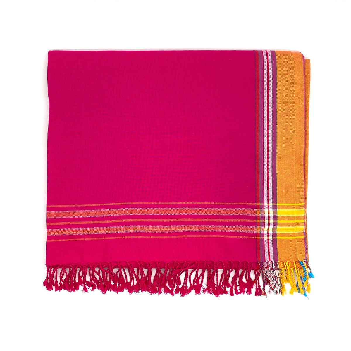 kikoi.at,bestellen,onlineshop,kikoy,baumwolle,madeinkenya,fairtrade,handtuch,hamamtuch,fuchsia,tuerkis,wfto,madeinkenia,madeinafrica,empowerment-durch-handel,fair-produziert,nachhaltig,products-with-a-story,aidbytrade,geburtstagsgeschenk,geschenk-idee,strand-tuch,badetuch,saunatuch,baby-decke,badezimmer,bade-handtuch,schultertuch,sonnenschutz,surfen,baby-handtuch,frottee,yoga,pilates,strand-decke,picknick-decke,urlaub,baden,wellness,spa,schwimmen,reisen,schnell-trocknend,leicht,wandern,outdoor
