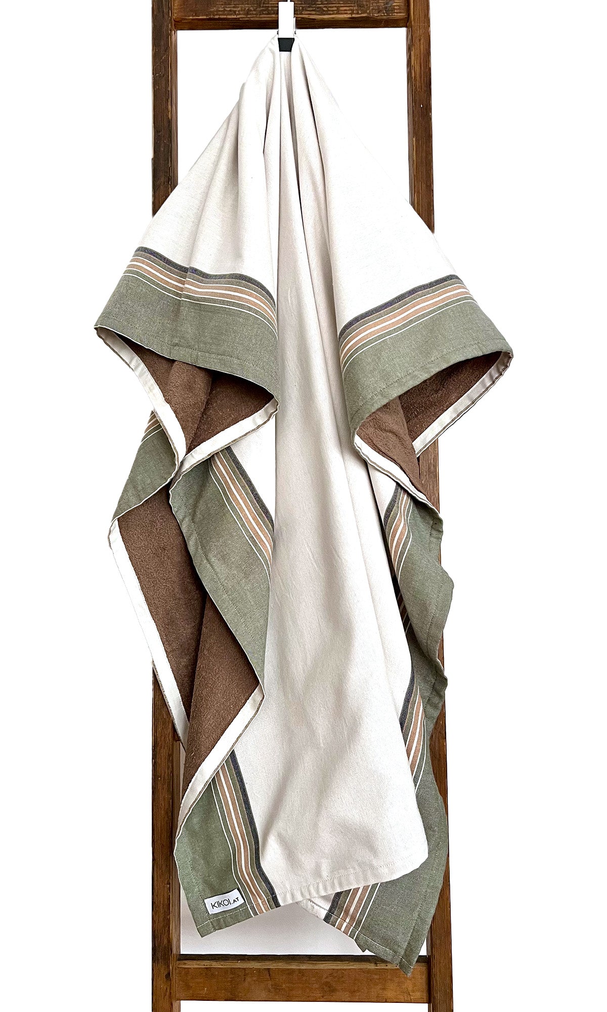 kikoi.at,bestellen,onlineshop,kikoy,baumwolle,madeinkenya,long,handtuch,hamamtuch,natur-khaki,,sand,madeinkenia,madeinafrica,empowerment-durch-handel,fair-produziert,nachhaltig,products-with-a-story,community-project,aidbytrade,geburtstagsgeschenk,geschenk-idee,strand-tuch,badetuch,saunatuch,baby-decke,badezimmer,bade-handtuch,schultertuch,sonnenschutz,surfen,baby-handtuch,frottee,yoga,pilates,strand-decke,picknick-decke,urlaub,baden,wellness,spa,schwimmen,reisen,schnell-trocknend,leicht,wandern,outdoor